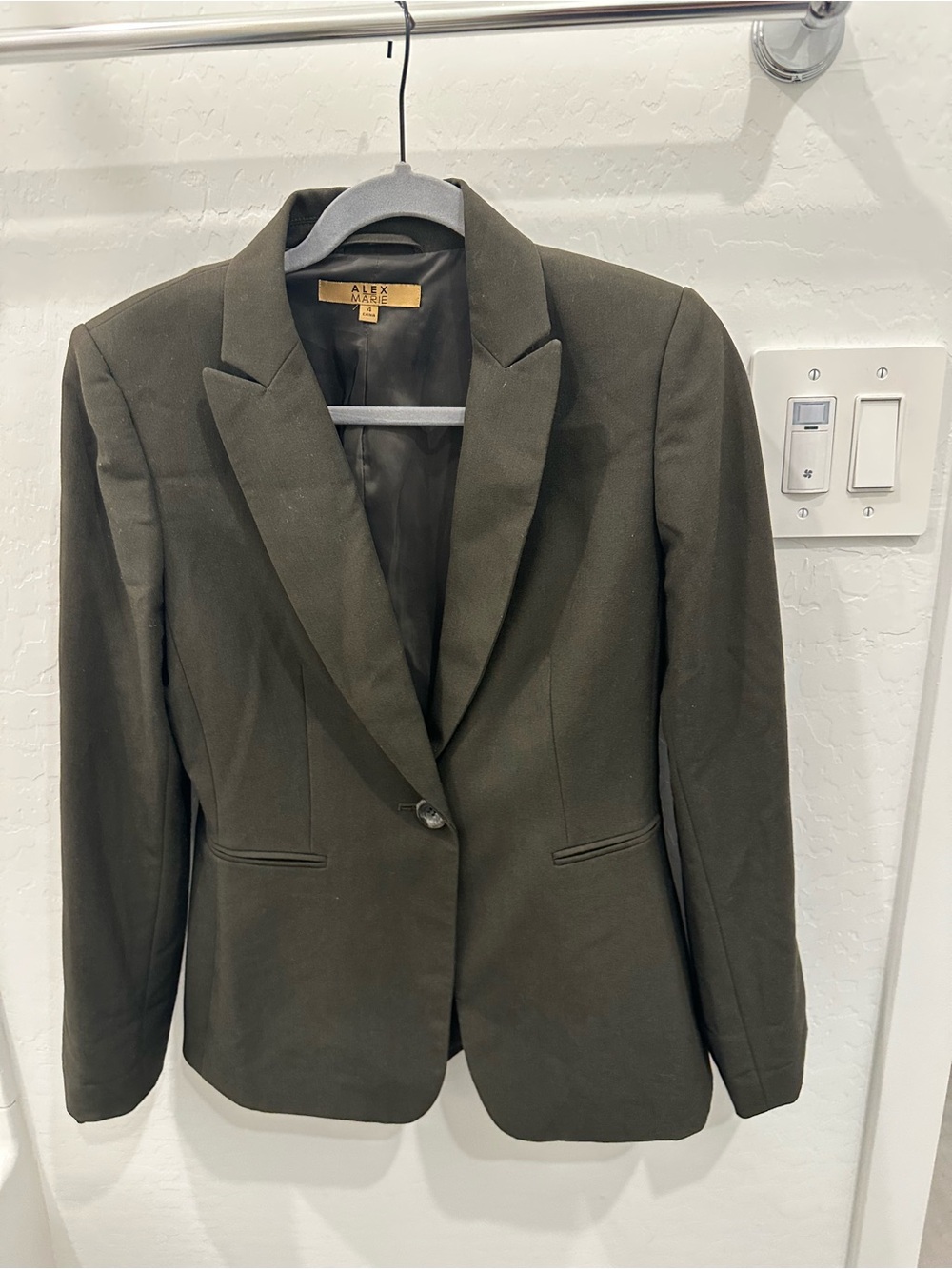 Alex Marie Olive Green Single-Button Blazer